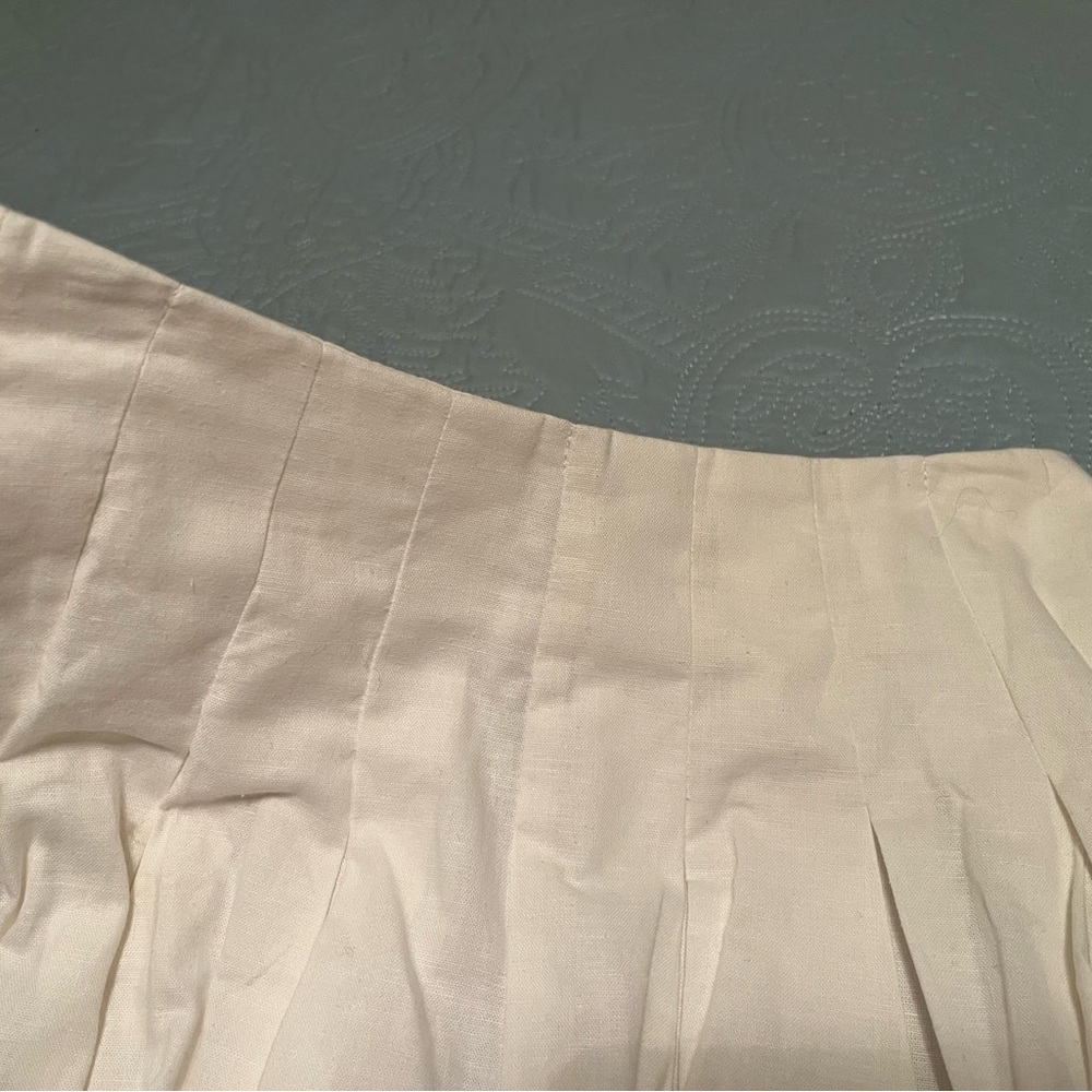 MABLE White Linen Blend Pleated Shorts Size S - Picture 3 of 10